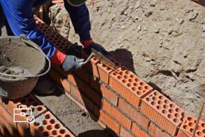 Se busca albañiles para mantenimiento de vivienda